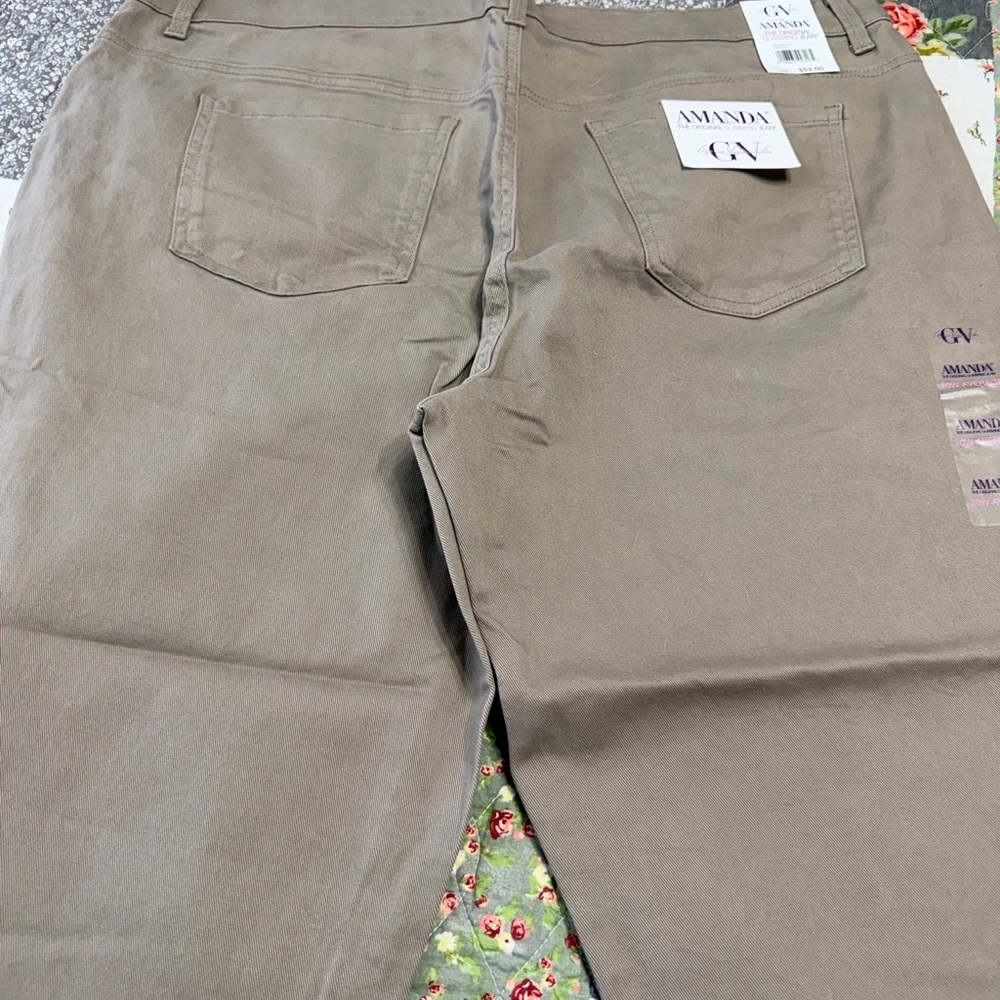 Gloria Vanderbilt Taupe Jeans